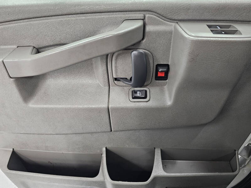 2017 Chevrolet Express 2500