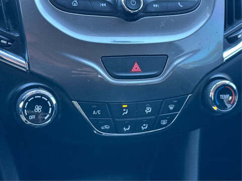 2017 Chevrolet Cruze LT Auto