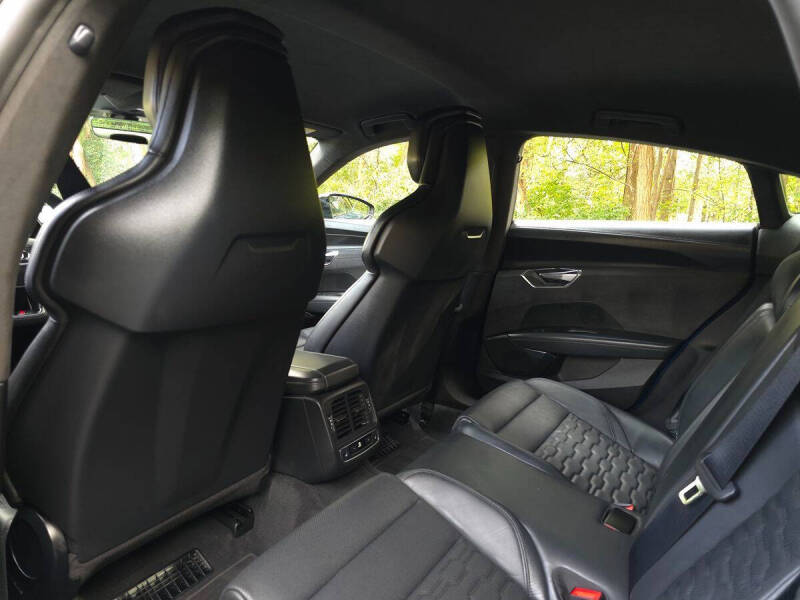 2022 Audi RS e-tron GT quattro