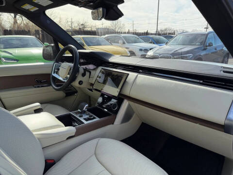 2023 Land Rover Range Rover P530 SE LWB