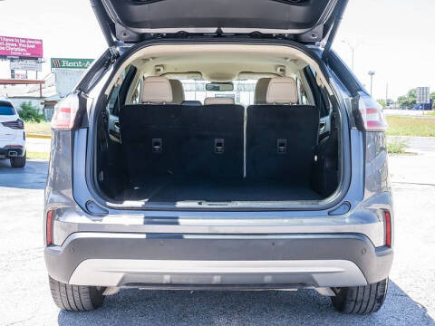 2022 Ford Edge