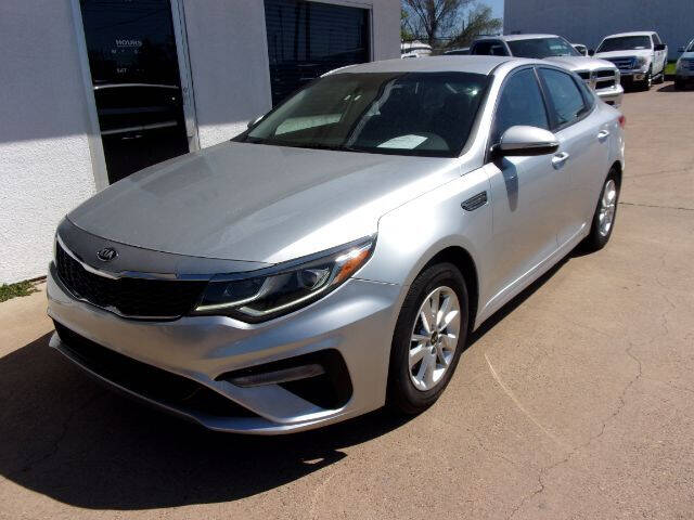 2019 Kia Optima LX photo 2