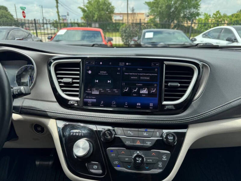 2021 Chrysler Pacifica Touring L