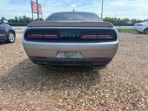 2018 Dodge Challenger SXT Plus