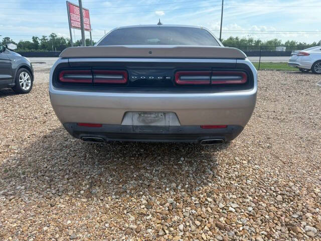 2018 Dodge Challenger SXT Plus