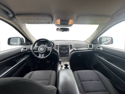 2012 Jeep Grand Cherokee Laredo