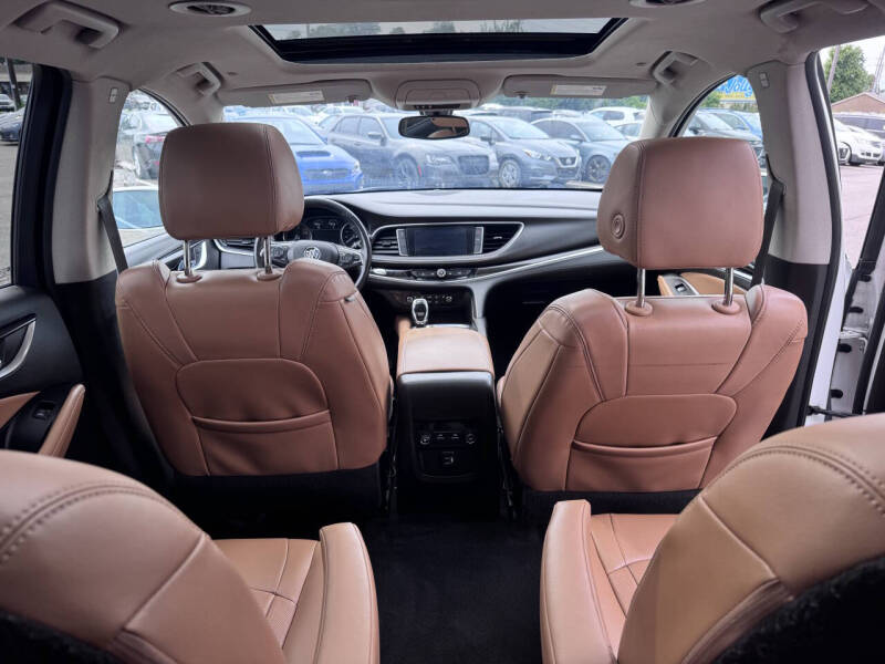 2020 Buick Enclave Essence