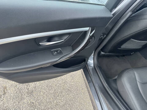 2017 BMW 3 Series 330i xDrive