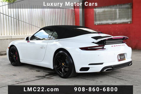 2017 Porsche 911 Carrera