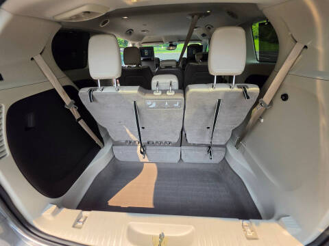 2017 Chrysler Pacifica Touring-L Plus