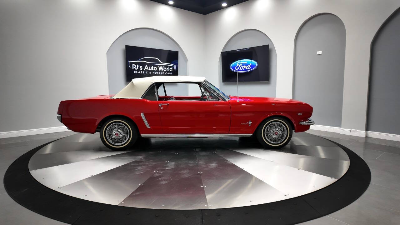 1965 Ford Mustang 34