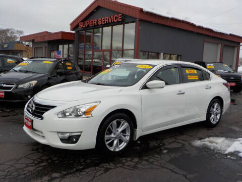 2015 Nissan Altima for sale at Super Service Used Cars in Milwaukee WI