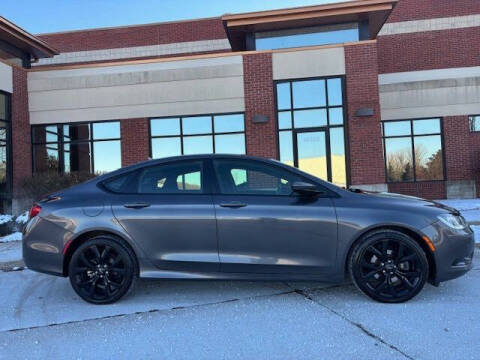 2016 Chrysler 200 S