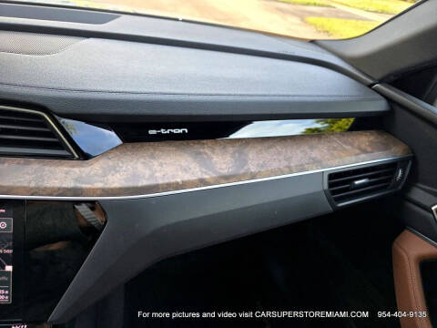 2021 Audi e-tron quattro Premium