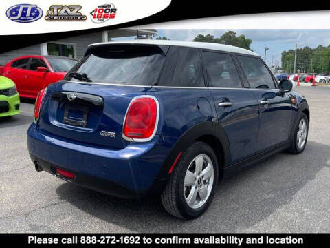 2017 MINI Hardtop 4 Door Cooper