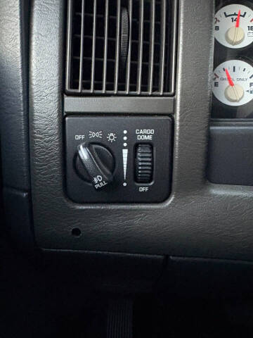 2005 Dodge Ram 2500 SLT