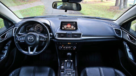 2017 Mazda MAZDA3 Touring