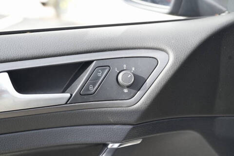 2019 Volkswagen e-Golf SEL Premium