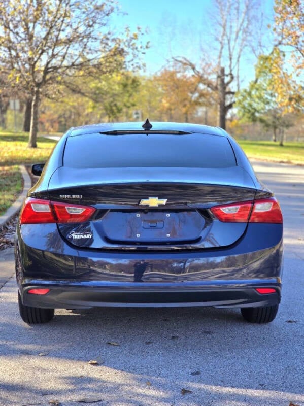 2017 Chevrolet Malibu 1LS photo 5