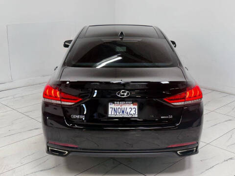 2015 Hyundai Genesis