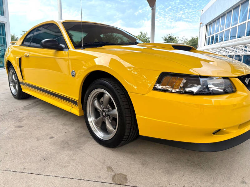 2004 Ford Mustang GT Deluxe