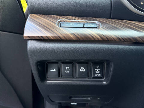 2017 Nissan Maxima Platinum