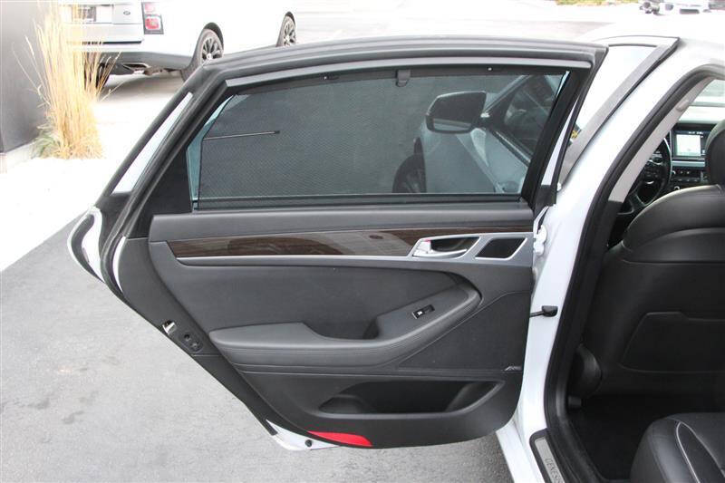 2015 Hyundai Genesis