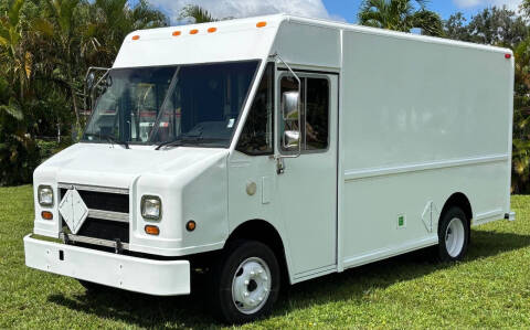 2004 Freightliner MT45 Chassis