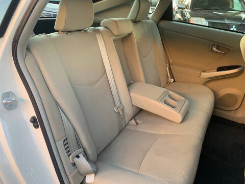 2013 Toyota Prius Two