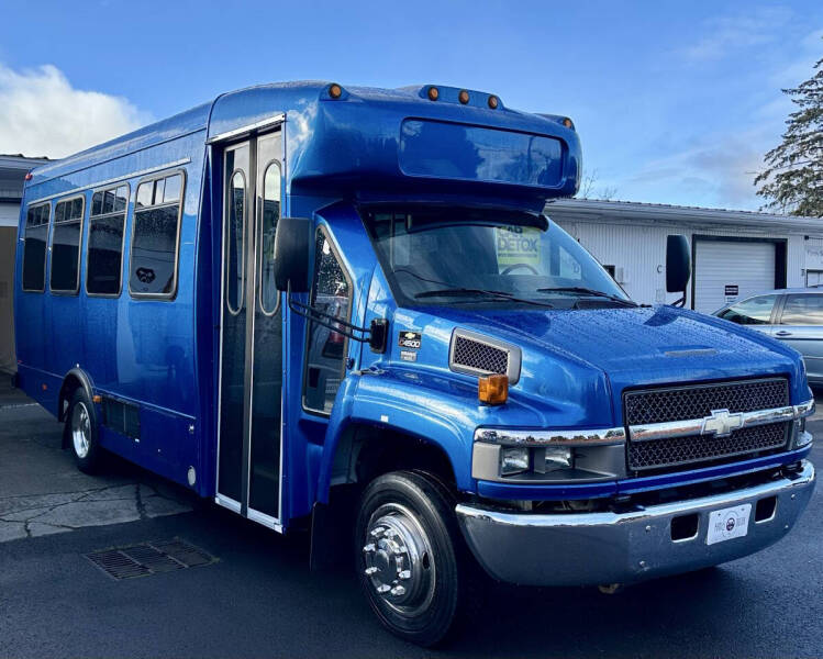 2007 Chevrolet Kodiak C4500 for sale at Family Motor Co. in Tualatin OR