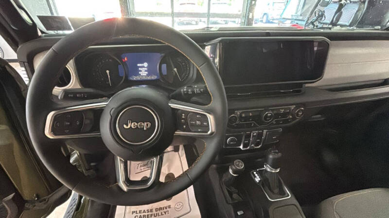 2024 Jeep Wrangler Sahara 4xe