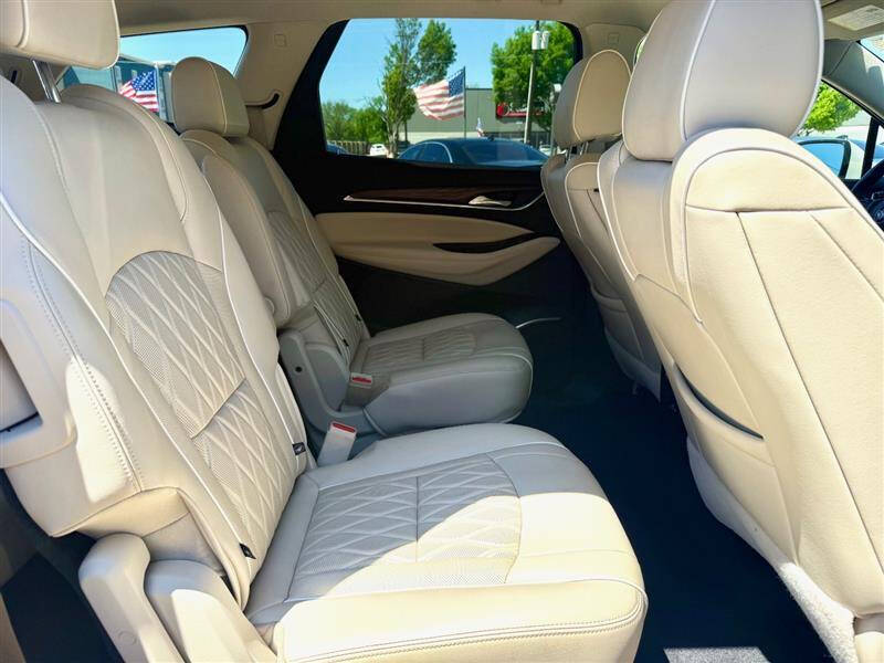 2022 Buick Enclave Avenir