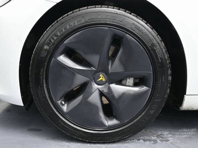 2019 Tesla Model 3 Mid Range