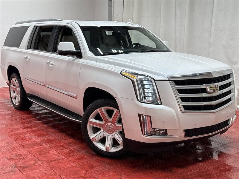 2016 Cadillac Escalade ESV Luxury Collection