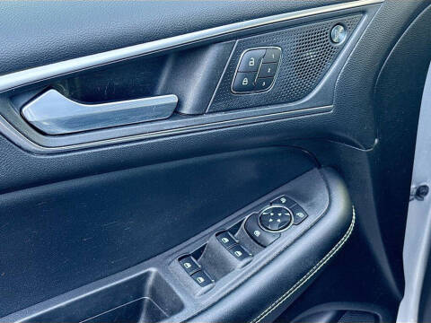 2022 Ford Edge ST