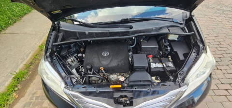 2017 Toyota Sienna XLE 8-Passenger