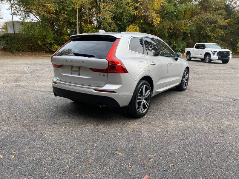 2018 Volvo XC60 T5 Momentum