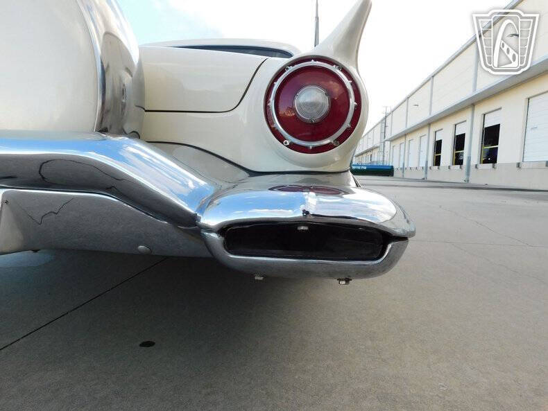 1957 Ford Thunderbird