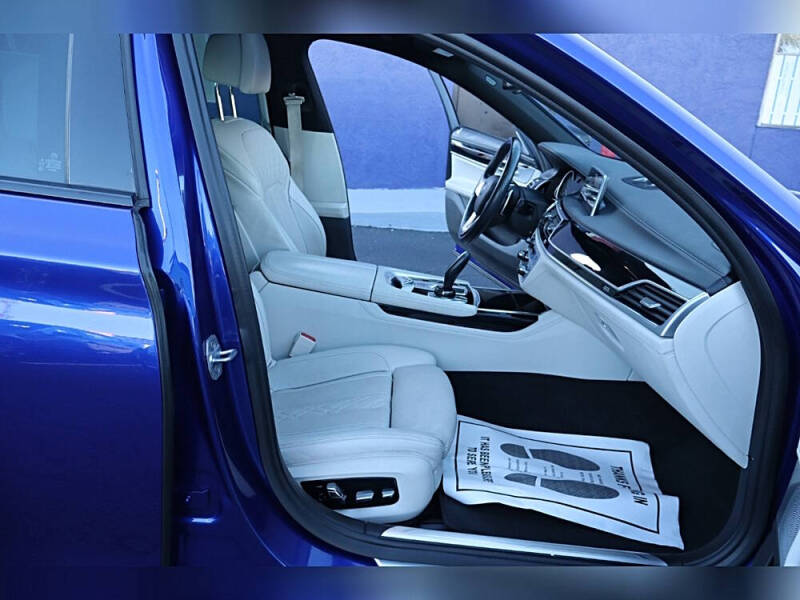 2018 BMW 7 Series 750i