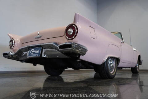 1957 Ford Thunderbird