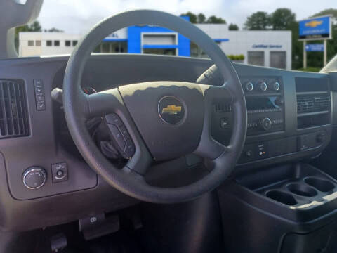 2025 Chevrolet Express 2500
