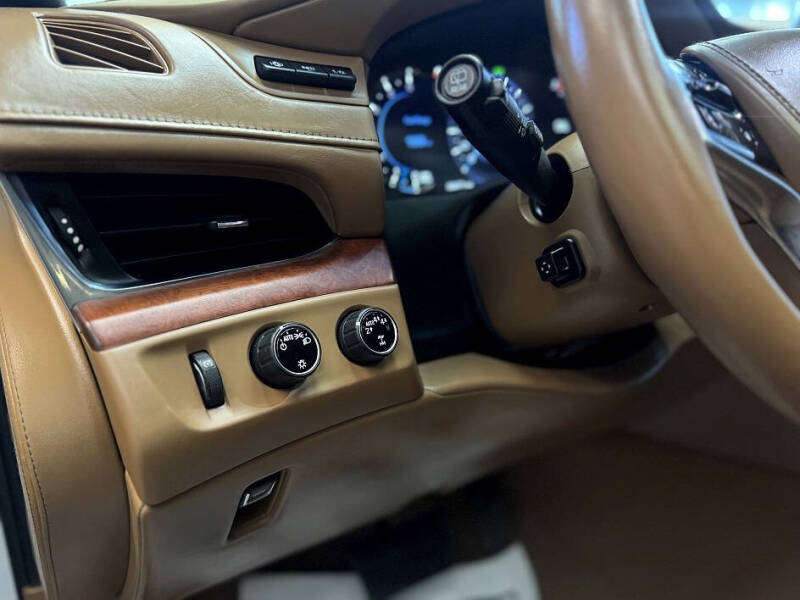 2017 Cadillac Escalade ESV Platinum