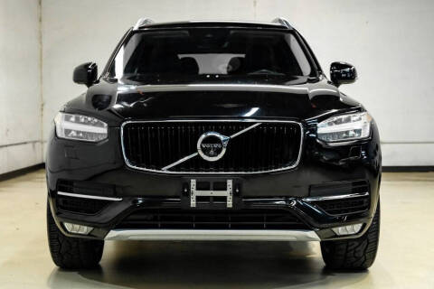 2017 Volvo XC90 T6 Momentum