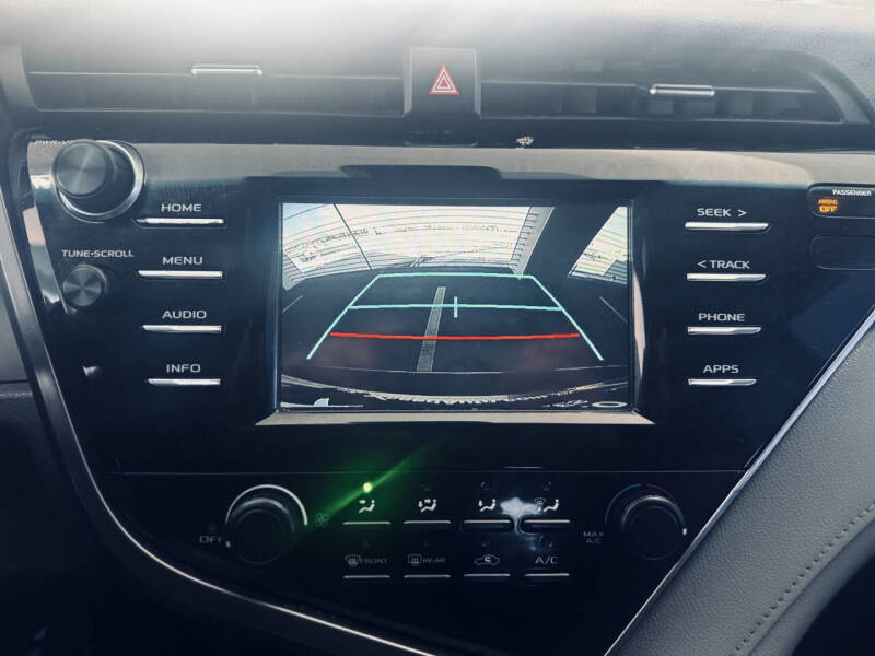 2018 Toyota Camry LE