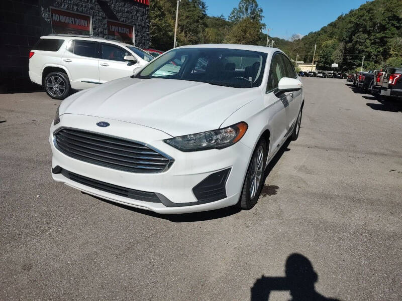 2020 Ford Fusion SE's photo