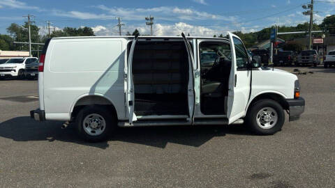 2025 Chevrolet Express 2500
