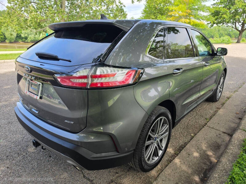 2021 Ford Edge Titanium