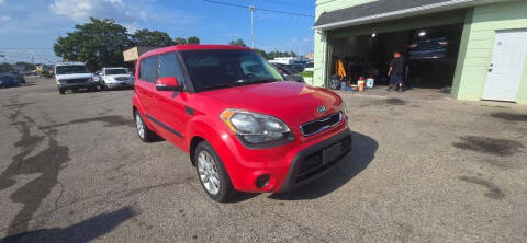 2012 Kia Soul +