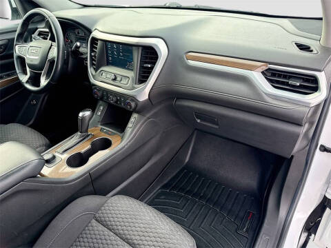 2018 GMC Acadia SLE-2