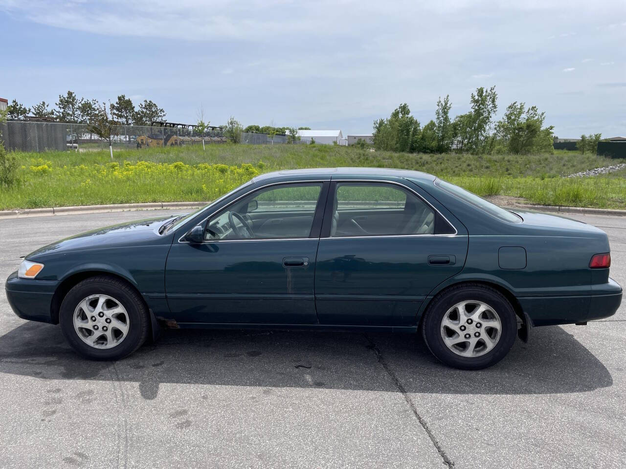 1998 Toyota Camry for sale at Twin Cities Auctions in Elk River, MN